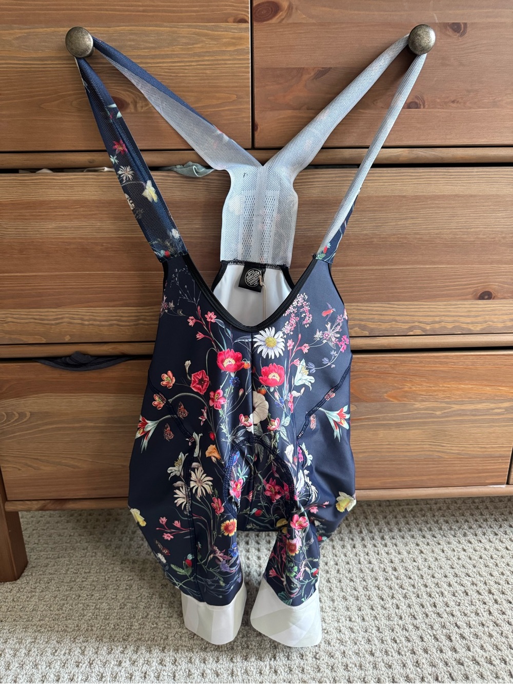 Ostroy Navy Floral cycling bib - Picture 2 of 6